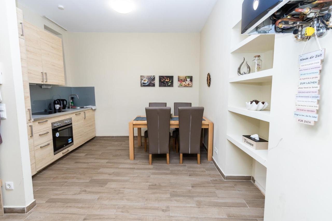 Comfortable Romantic 1 Bedroom Apartment Near Augarten Wien Eksteriør bilde